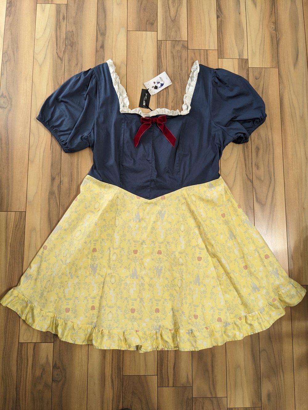 NWT! Her Universe Disney Snow White And The Seven Dwarfs Sweetheart Dress 3 Plus